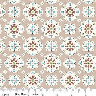 Granny Chic Fabric - By The Half Yard - BTHY - Brown Wallpaper - Lori Holt - Bee in my Bonnet - Riley Blake - C8517 BROWN
