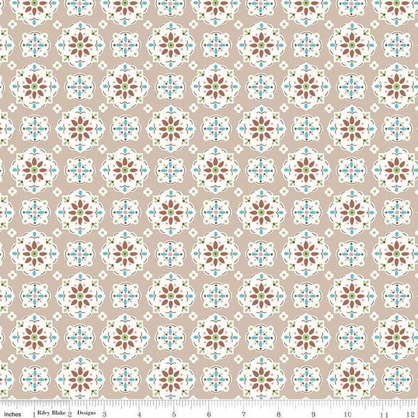 Granny Chic Fabric - By The Half Yard - BTHY - Brown Wallpaper - Lori Holt - Bee in my Bonnet - Riley Blake - C8517 BROWN